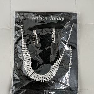 Silver coloured costume jewelry set